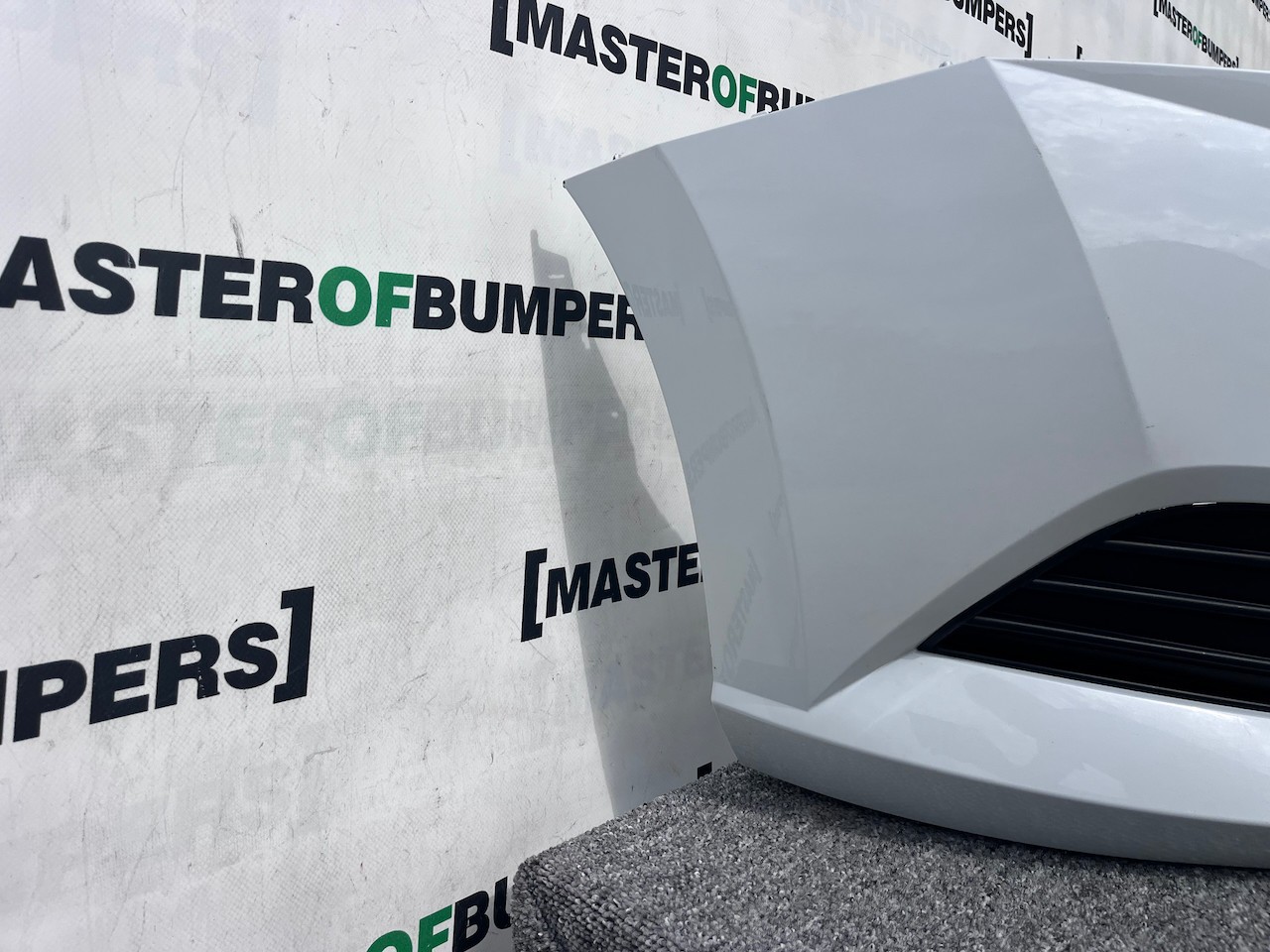 Skoda Fabia Hatchabck Esta Mk3 Lift 2018-2021 Front Bumper No Pdc Genuine [s612]