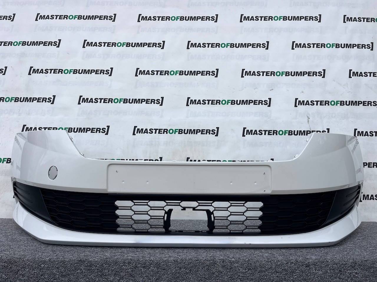 Skoda Fabia Hatchabck Esta Mk3 Lift 2018-2021 Front Bumper No Pdc Genuine [s614]