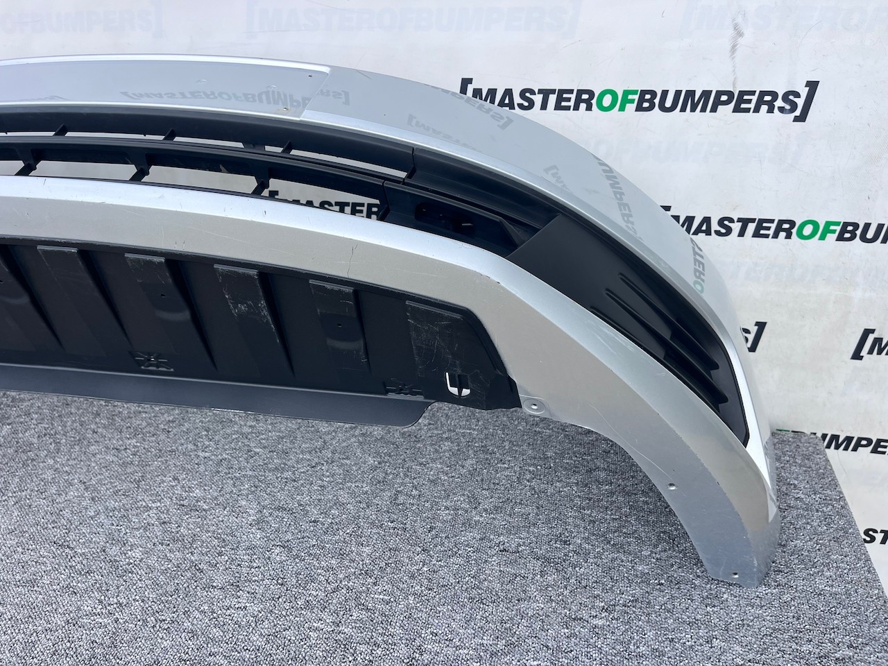 Skoda Fabia Hatchback Mk3 2014-2017 Front Bumper No Pdc Genuine [s626]