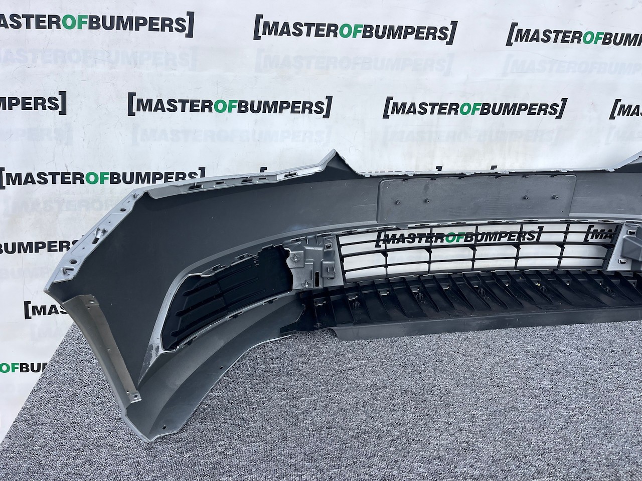Skoda Fabia Hatchback Mk3 2014-2017 Front Bumper No Pdc Genuine [s626]