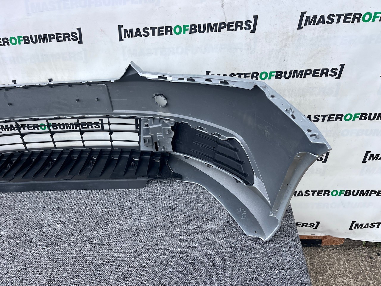Skoda Fabia Hatchback Mk3 2014-2017 Front Bumper No Pdc Genuine [s626]