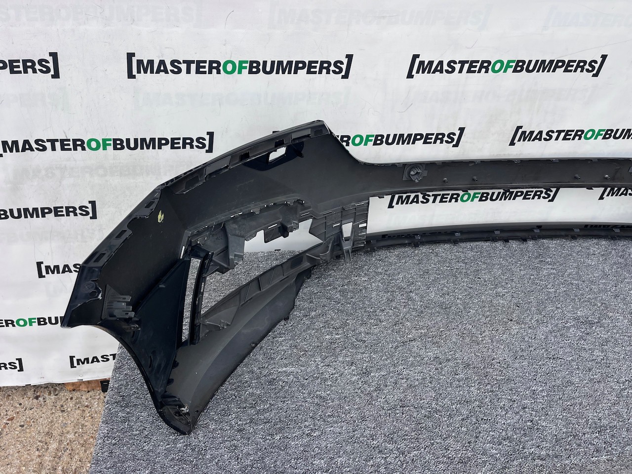 Skoda Octavia Clasic Mk4 2021-2024 Front Bumper 6 Pdc & Jets Genuine [s630]