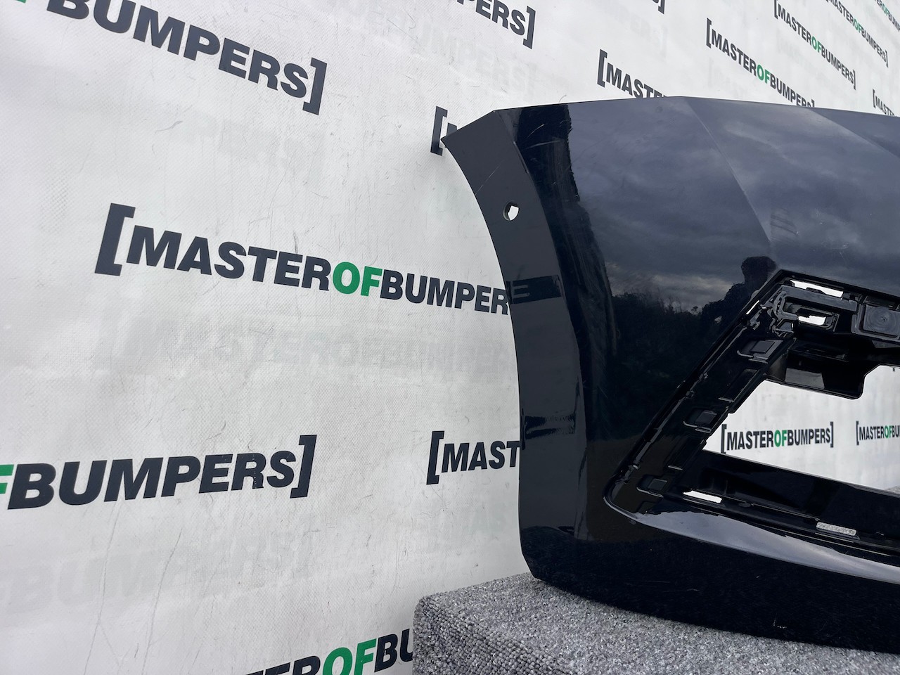 Skoda Octavia Clasic Mk4 2021-2024 Front Bumper 6 Pdc & Jets Genuine [s630]