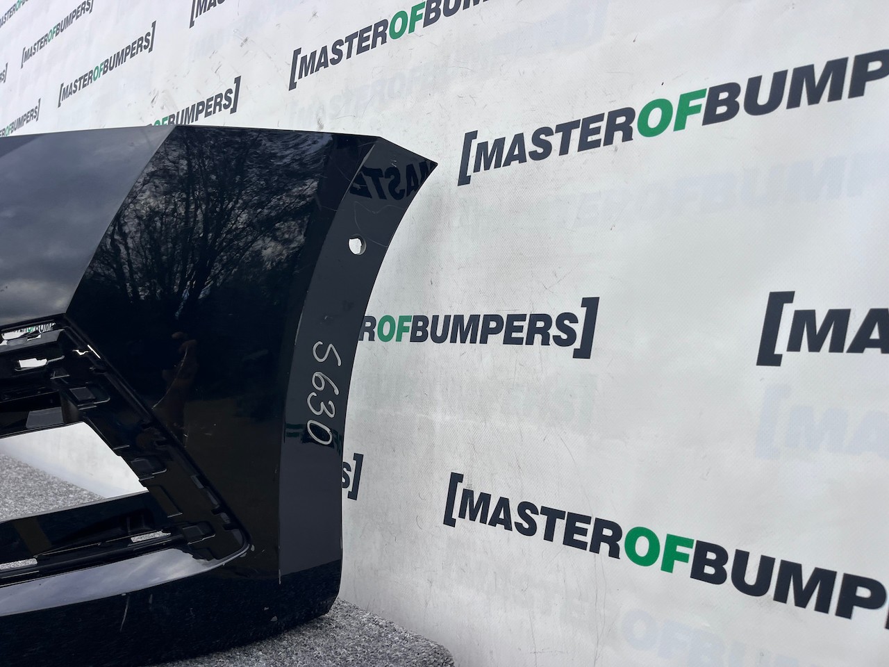 Skoda Octavia Clasic Mk4 2021-2024 Front Bumper 6 Pdc & Jets Genuine [s630]