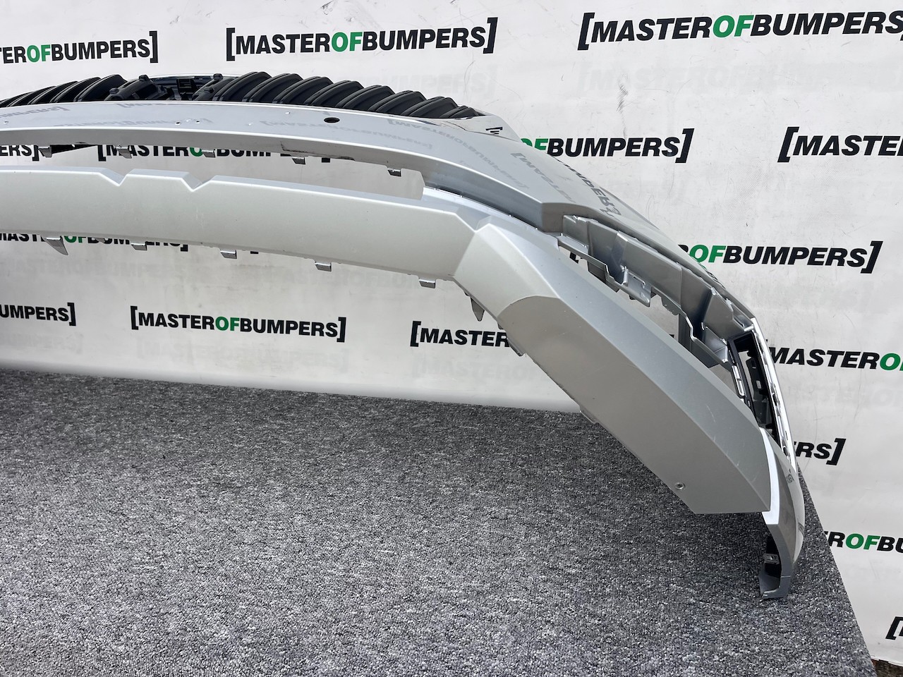 Skoda Octavia Scout Mk4 Estate 2021-2024 Front Bumper 6 Pdc Jets Genuine [s629]