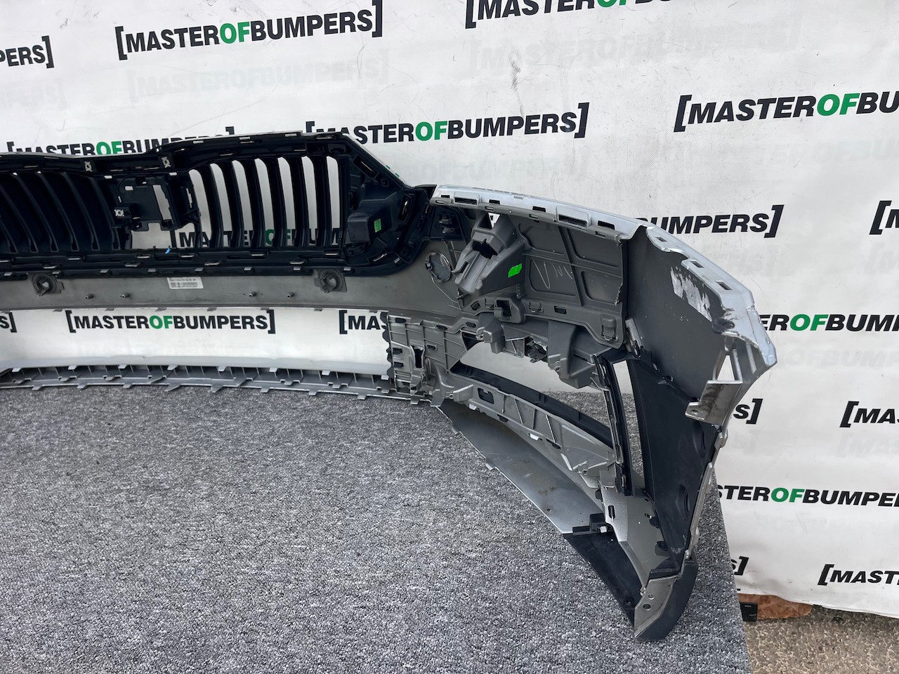 Skoda Octavia Scout Mk4 Estate 2021-2024 Front Bumper 6 Pdc Jets Genuine [s629]