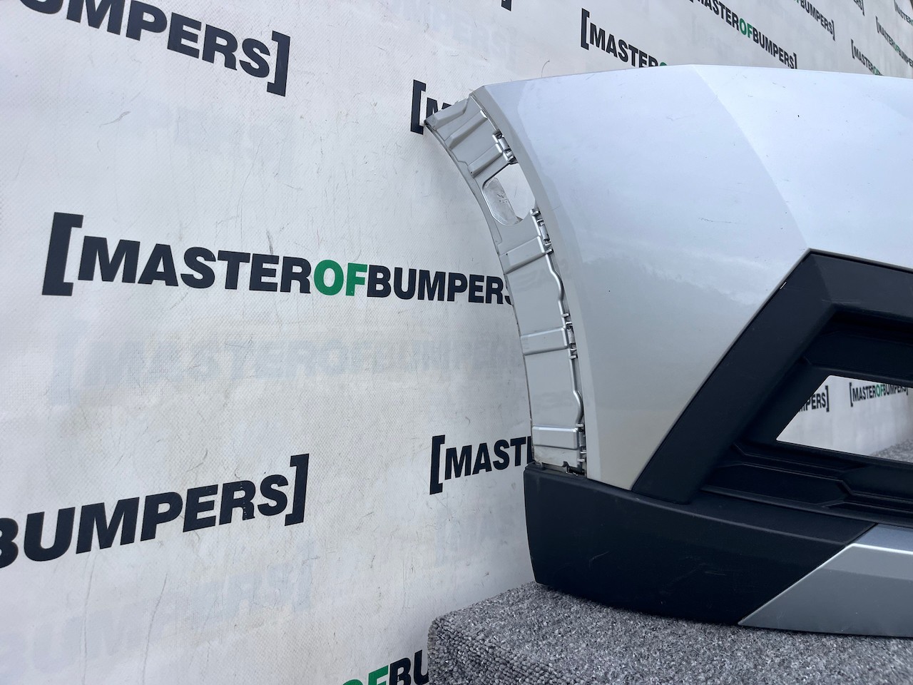 Skoda Octavia Scout Mk4 Estate 2021-2024 Front Bumper 6 Pdc Jets Genuine [s629]