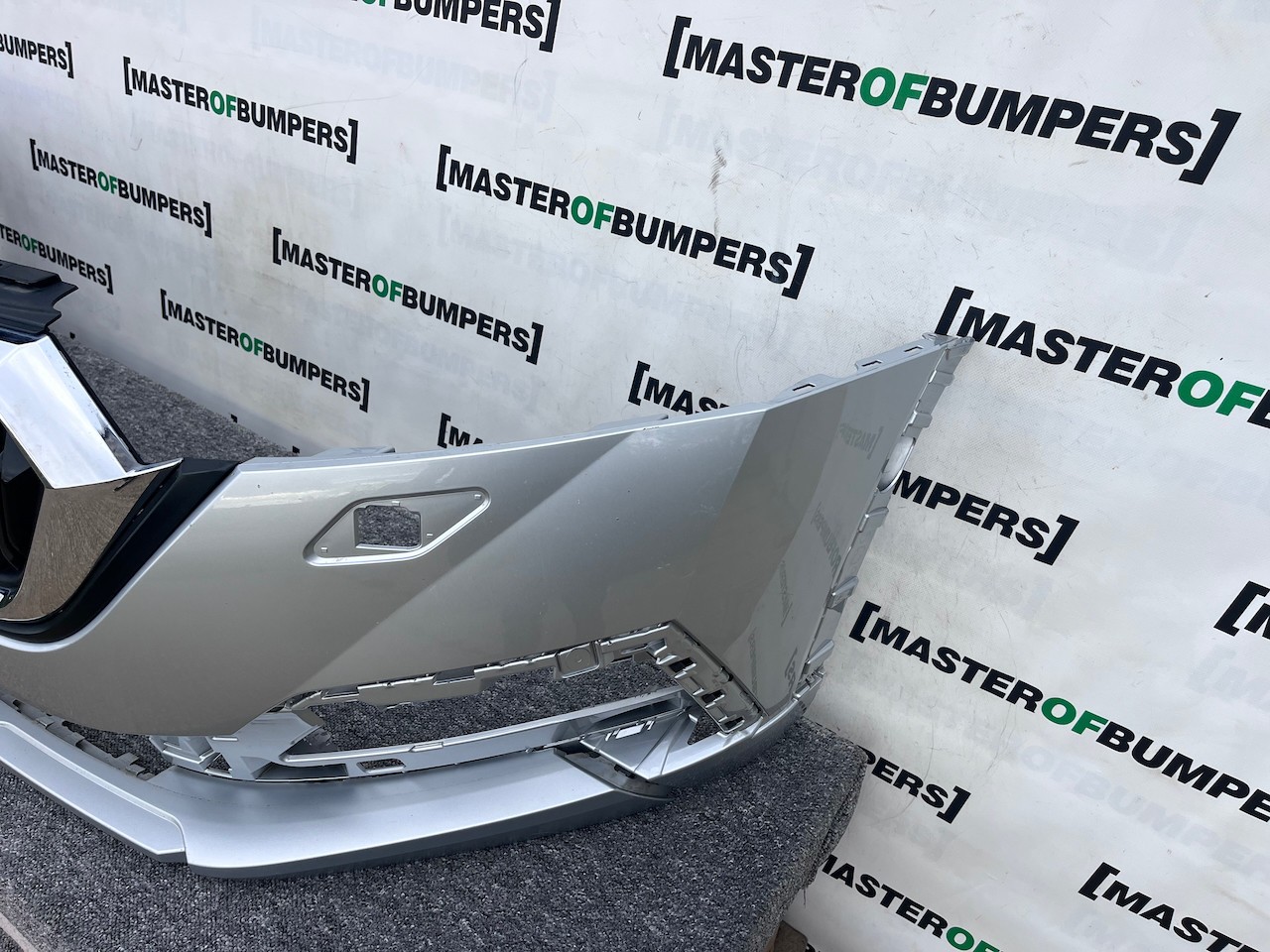 Skoda Octavia Scout Mk4 Estate 2021-2024 Front Bumper 6 Pdc Jets Genuine [s629]