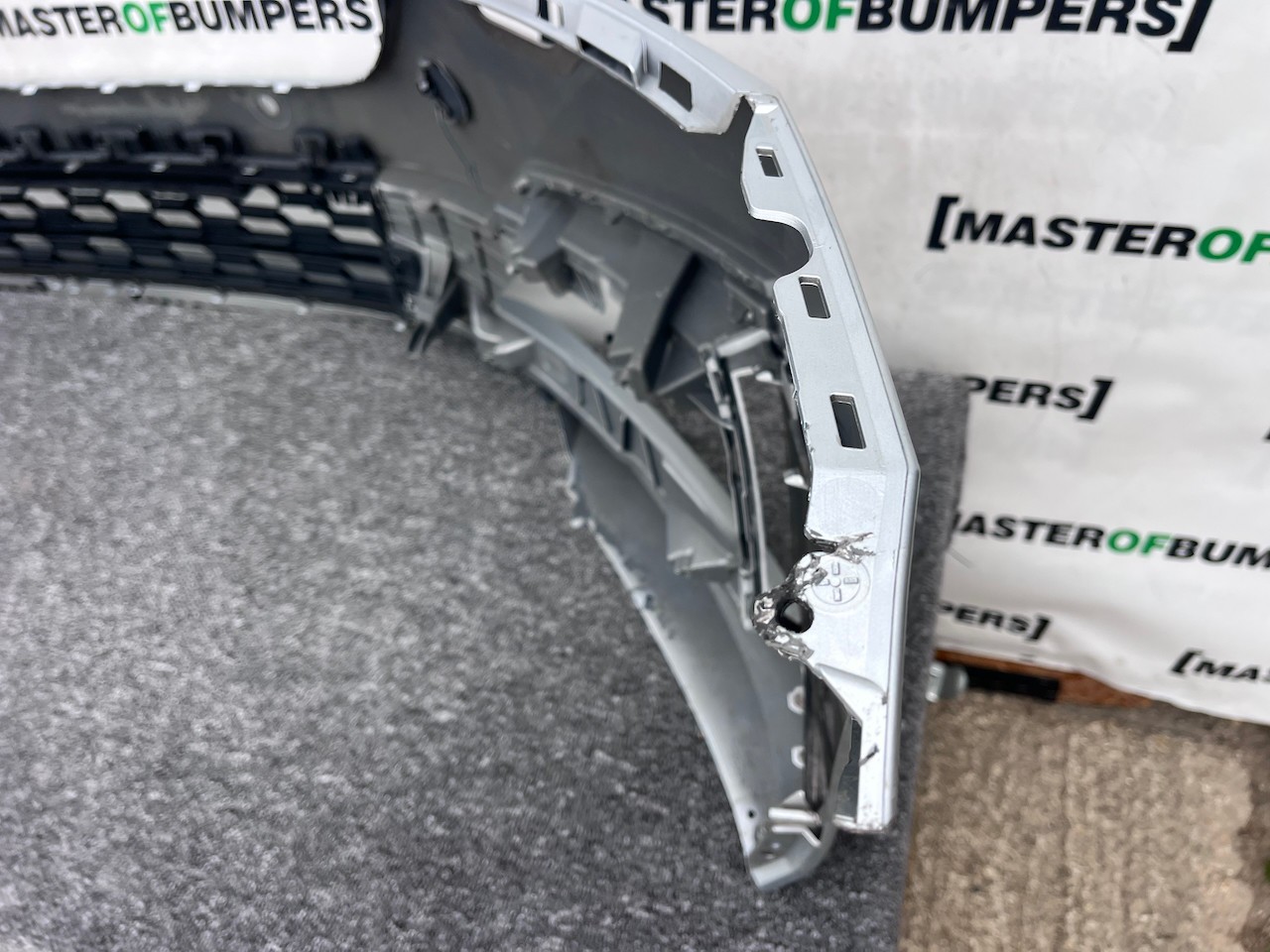 Skoda Octavia Mk4 Saloon Estate 2020-2023 Front Bumper Jets Holes Genuine [s640]