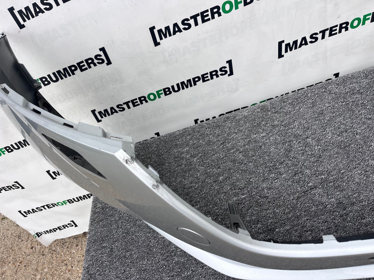 Skoda Octavia Mk4 Saloon Estate 2020-2023 Front Bumper Jets Holes Genuine [s640]