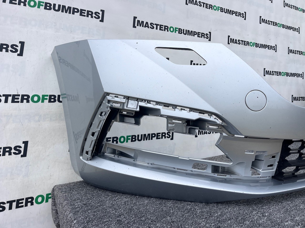 Skoda Octavia Mk4 Saloon Estate 2020-2023 Front Bumper Jets Holes Genuine [s640]