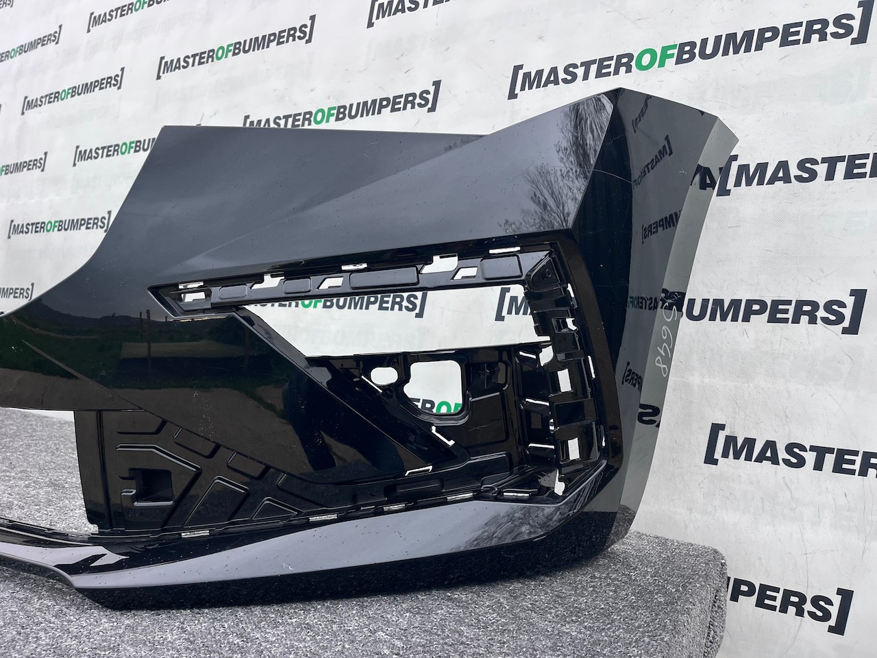 Skoda Scala Se Technology Hatchback 2024-on Front Bumper 4 Pdc Genuine [s648]