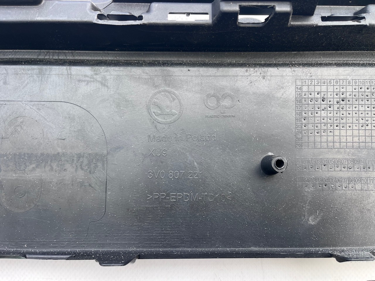 Skoda Superb Salon Estat Mk3 2015-2019 Front Bumper 6 Pdc + Jets Genuine [s685]