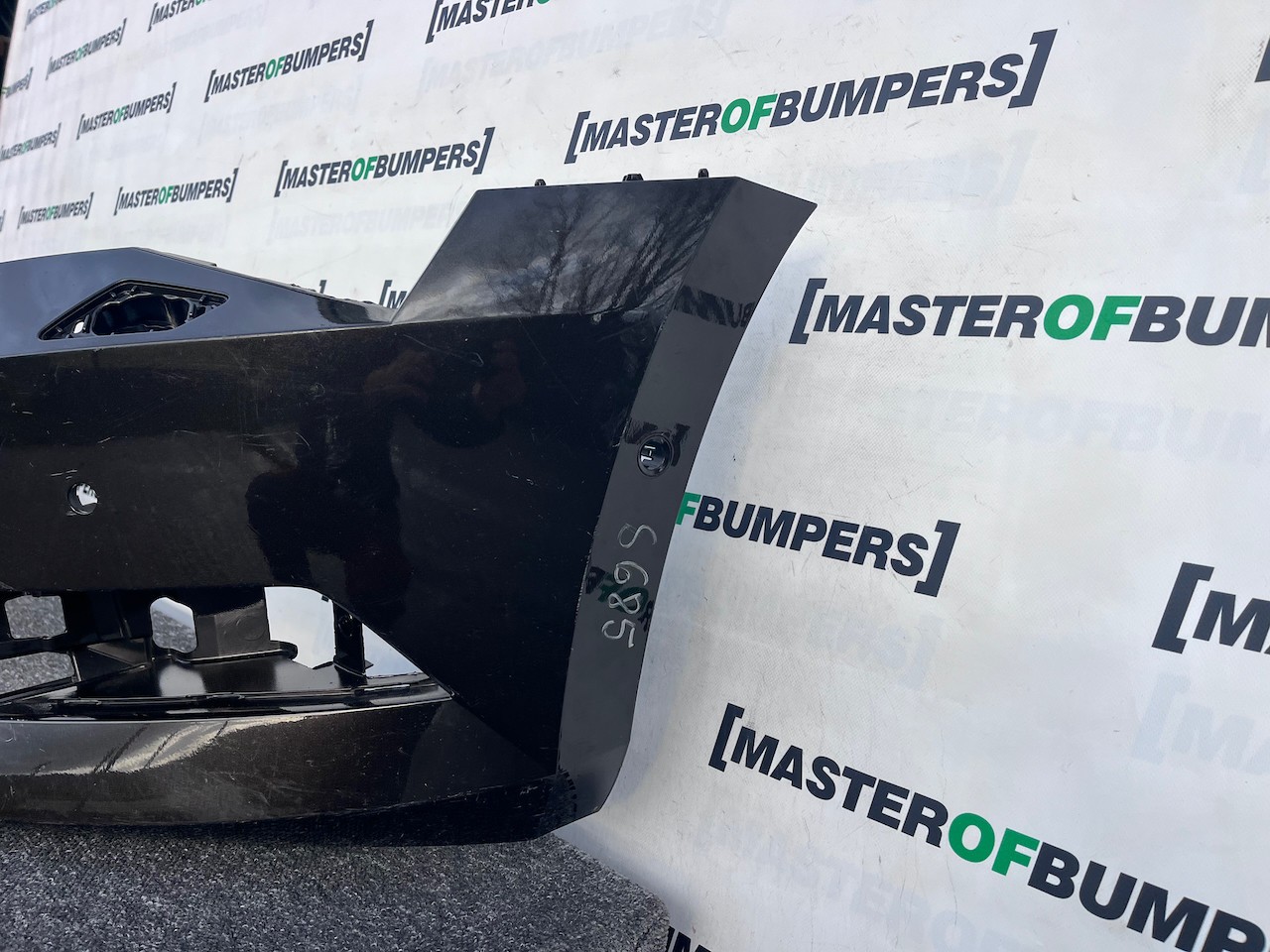 Skoda Superb Salon Estat Mk3 2015-2019 Front Bumper 6 Pdc + Jets Genuine [s685]