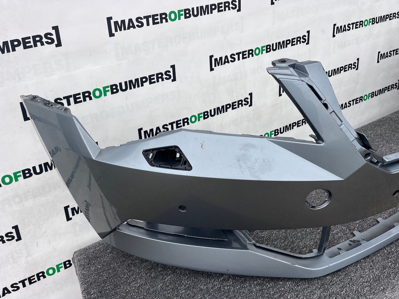 Skoda Superb Salon Estate Mk3 2015-2019 Front Bumper 4 Pdc +jets Genuine [s683]