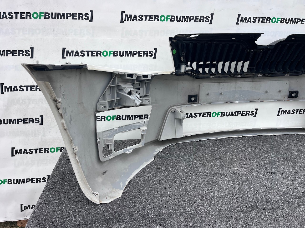 Skoda Octavia Vrs Mk3 2012-2016 Front Bumper 4 Pdc + Jets Genuine [s694]