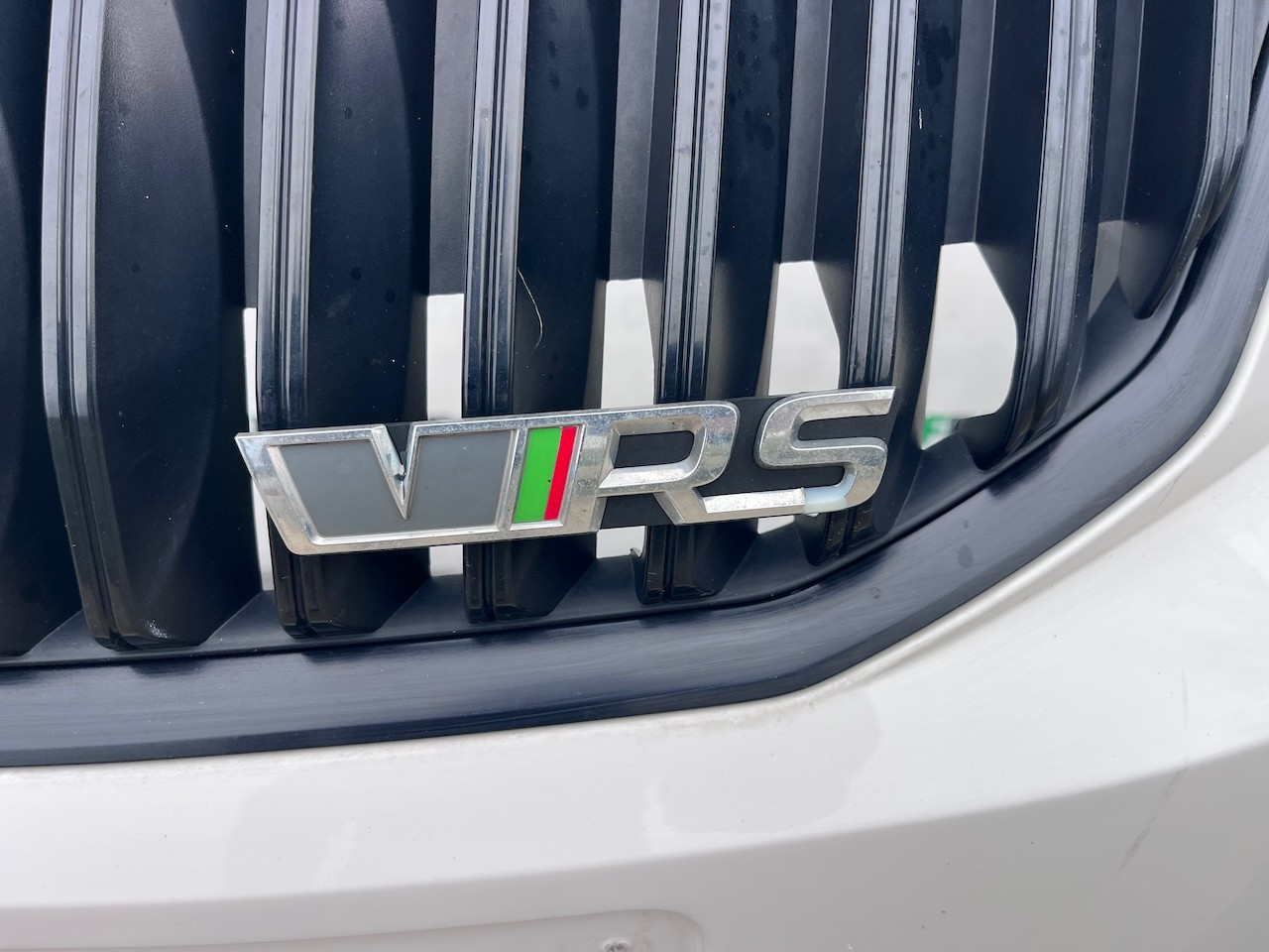 Skoda Octavia Vrs Mk3 2012-2016 Front Bumper 4 Pdc + Jets Genuine [s694]