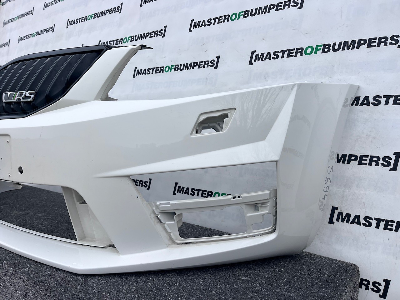 Skoda Octavia Vrs Mk3 2012-2016 Front Bumper 4 Pdc + Jets Genuine [s694]