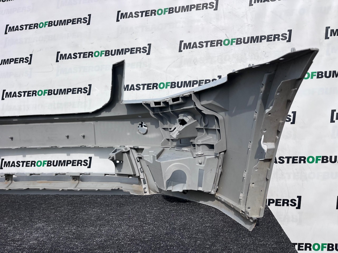 Skoda Octavia Scout Estat Mk3 2012-2016 Front Bumper No Pdc +jets Genuine [s715]