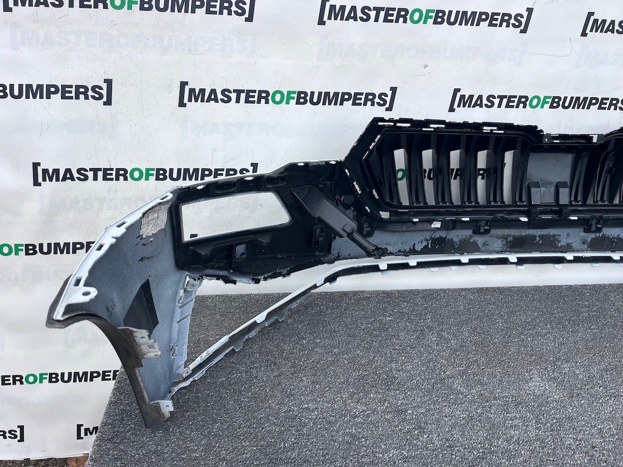 Skoda Karoq Se Active Mk1 Lift 2022-2024 Front Bumper Pdc + Jets Genuine [s714]