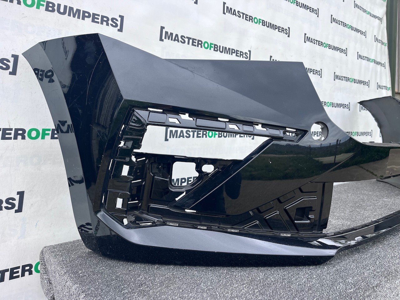 Skoda Scala Se Technology Hatchback 2024-2027 Front Bumper 4 Pdc Genuine [s703]