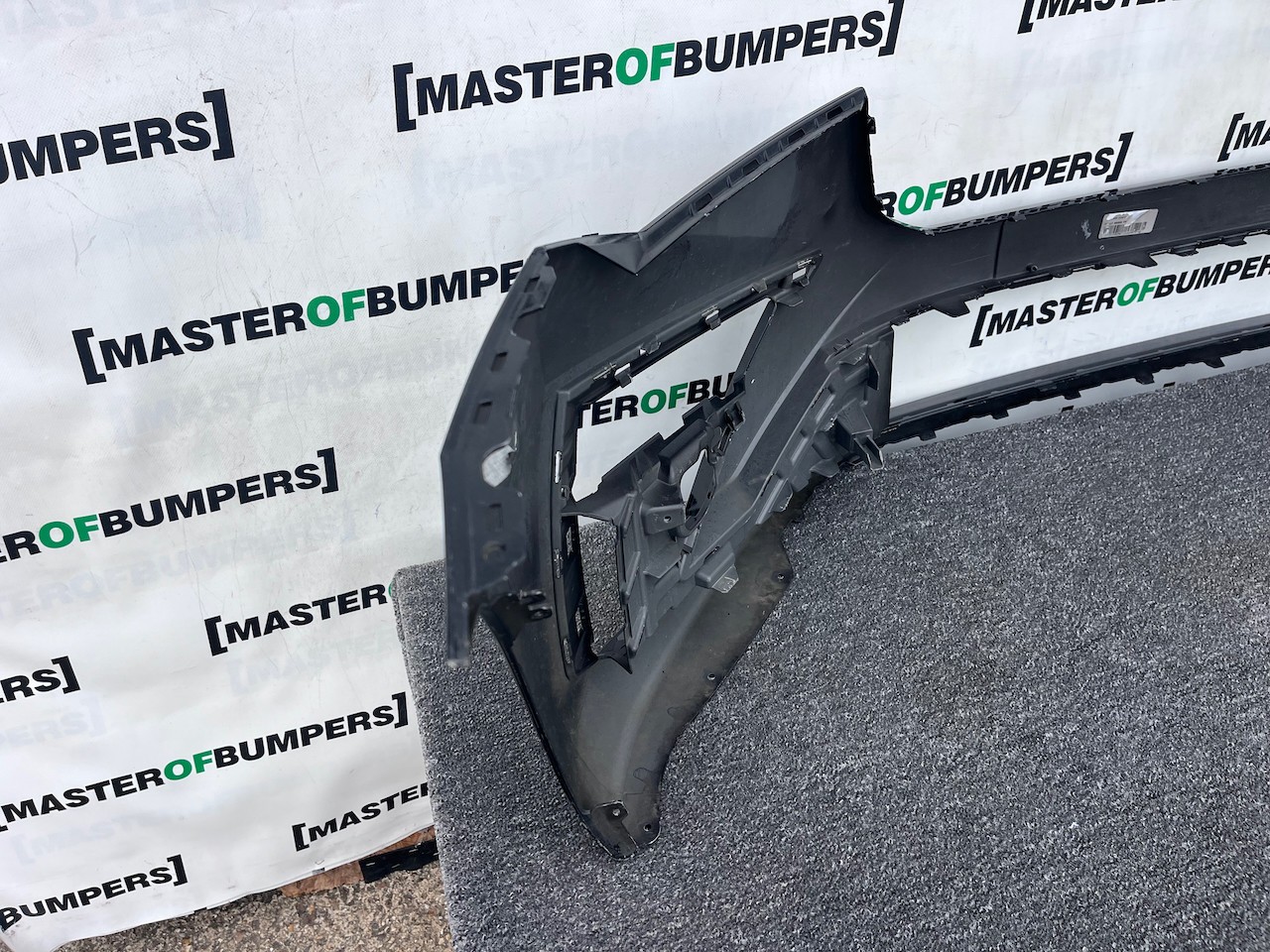 Skoda Scala Se Technology Hatchback 2024-2027 Front Bumper Genuine [s704]