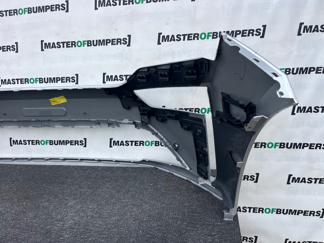 Skoda Enyaq Sport Line Mk1 Lift 2025-2027 Front Bumper 4 Pdc Jets Genuine [s719]