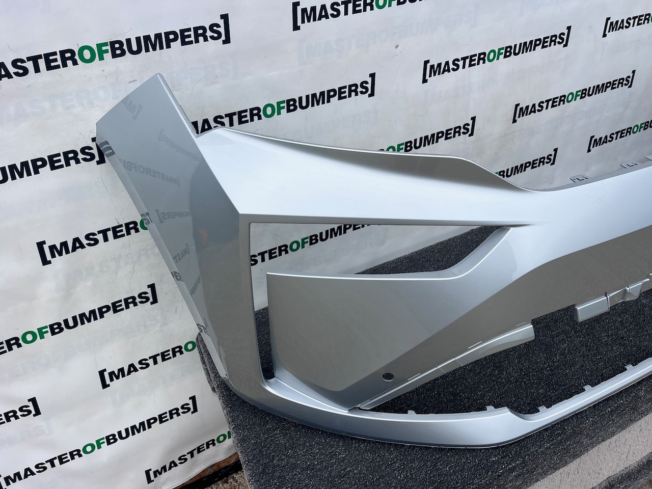 Skoda Enyaq Sport Line Mk1 Lift 2025-2027 Front Bumper 4 Pdc Jets Genuine [s719]