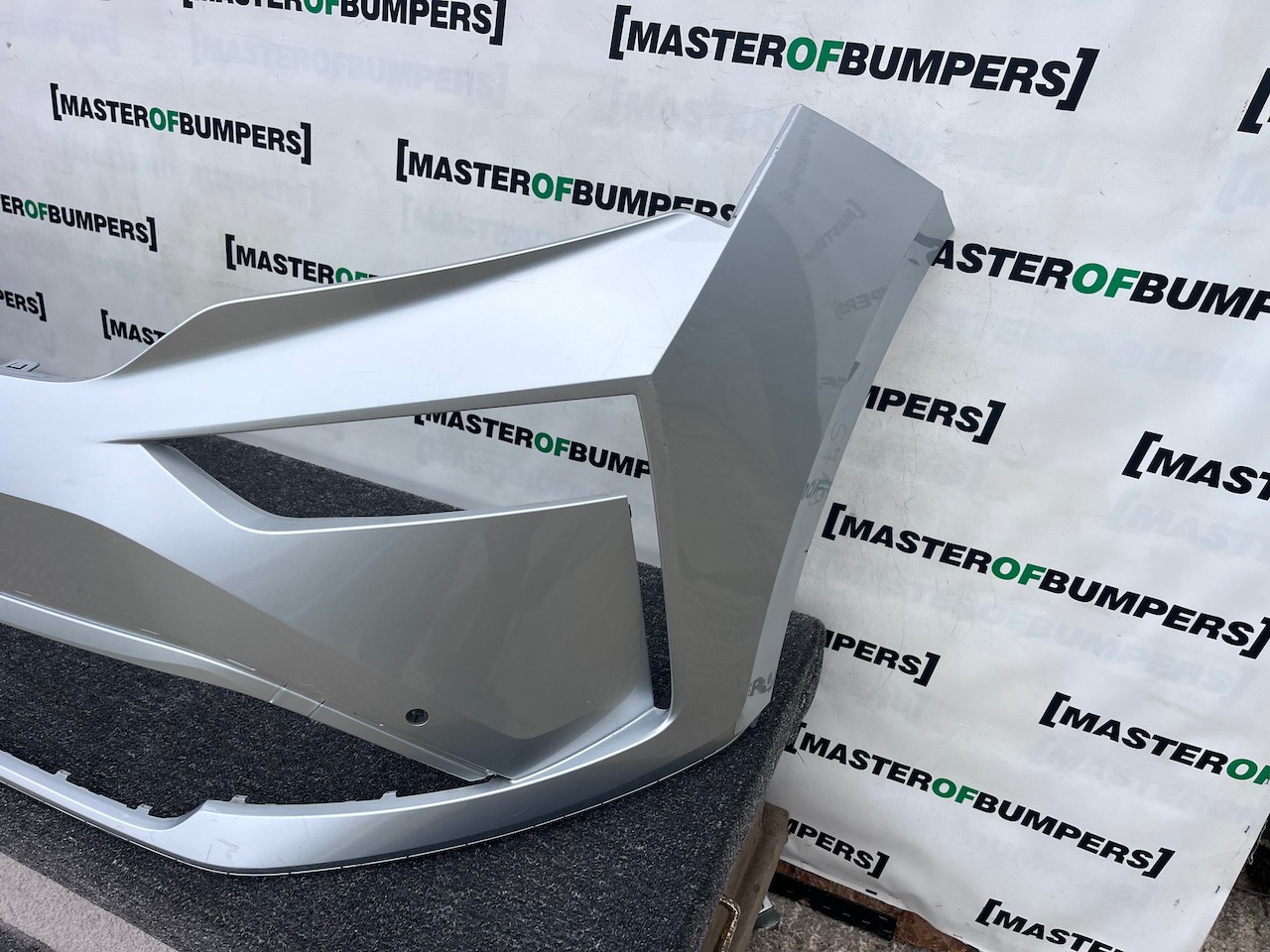 Skoda Enyaq Sport Line Mk1 Lift 2025-2027 Front Bumper 4 Pdc Jets Genuine [s719]