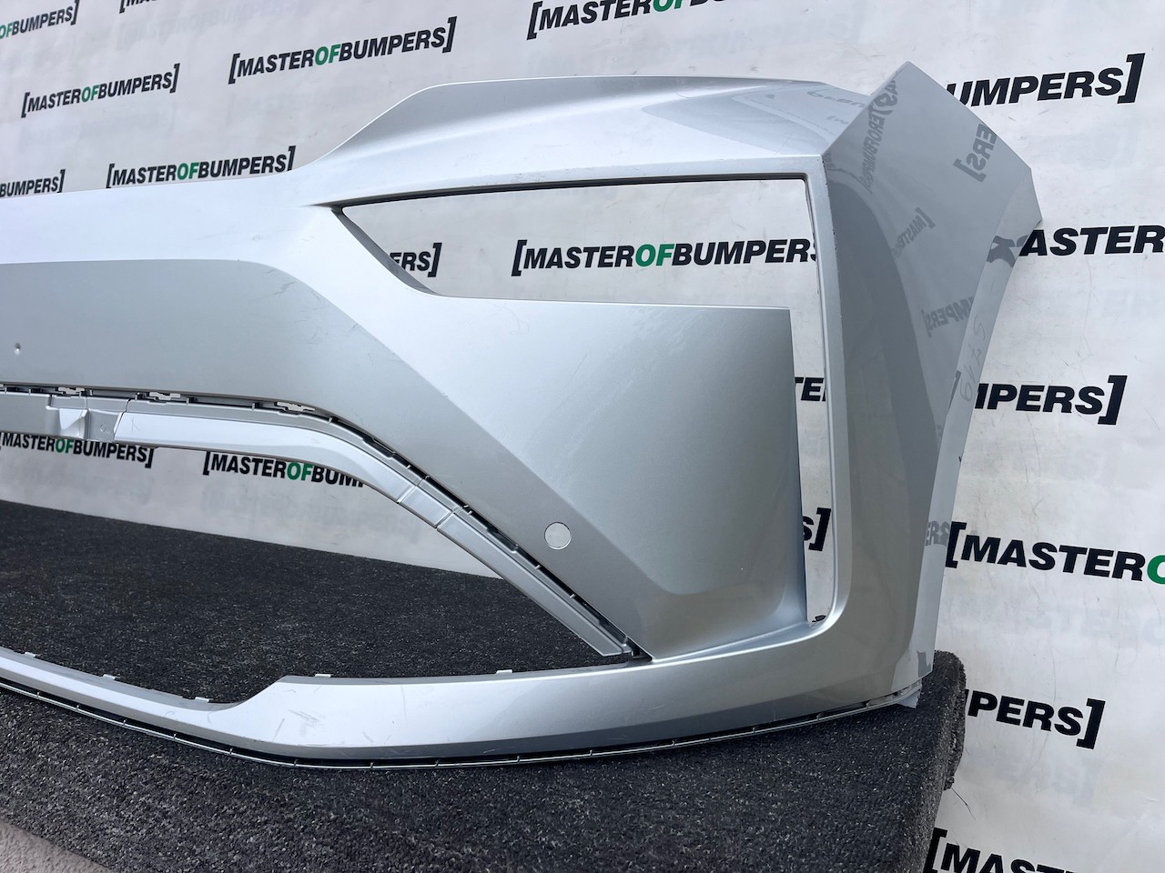Skoda Enyaq Sport Line Mk1 Lift 2025-2027 Front Bumper 4 Pdc Jets Genuine [s719]