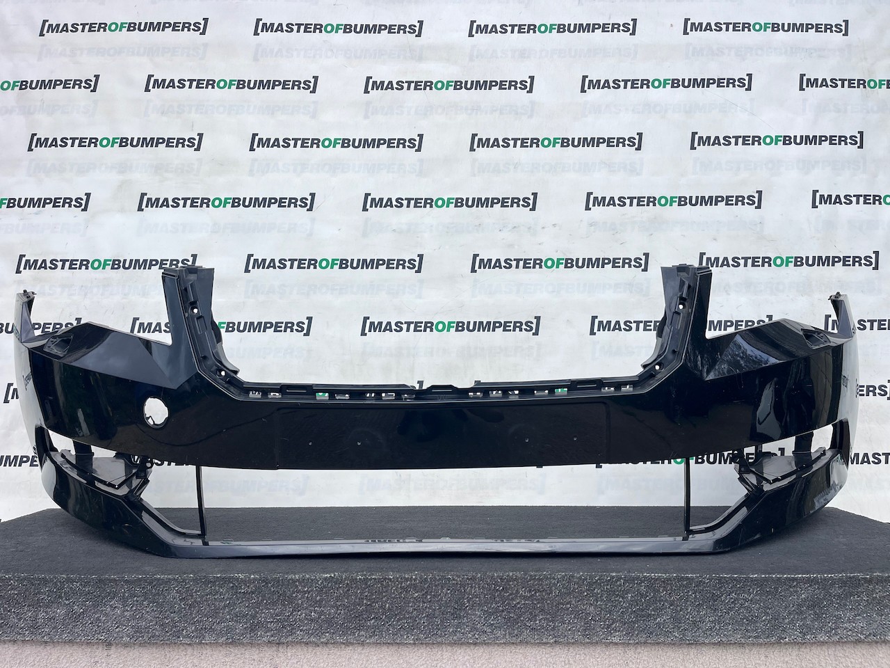 Skoda Superb Salon Estat Mk3 2015-2019 Front Bumper No Pdc + Jets Genuine [s747]