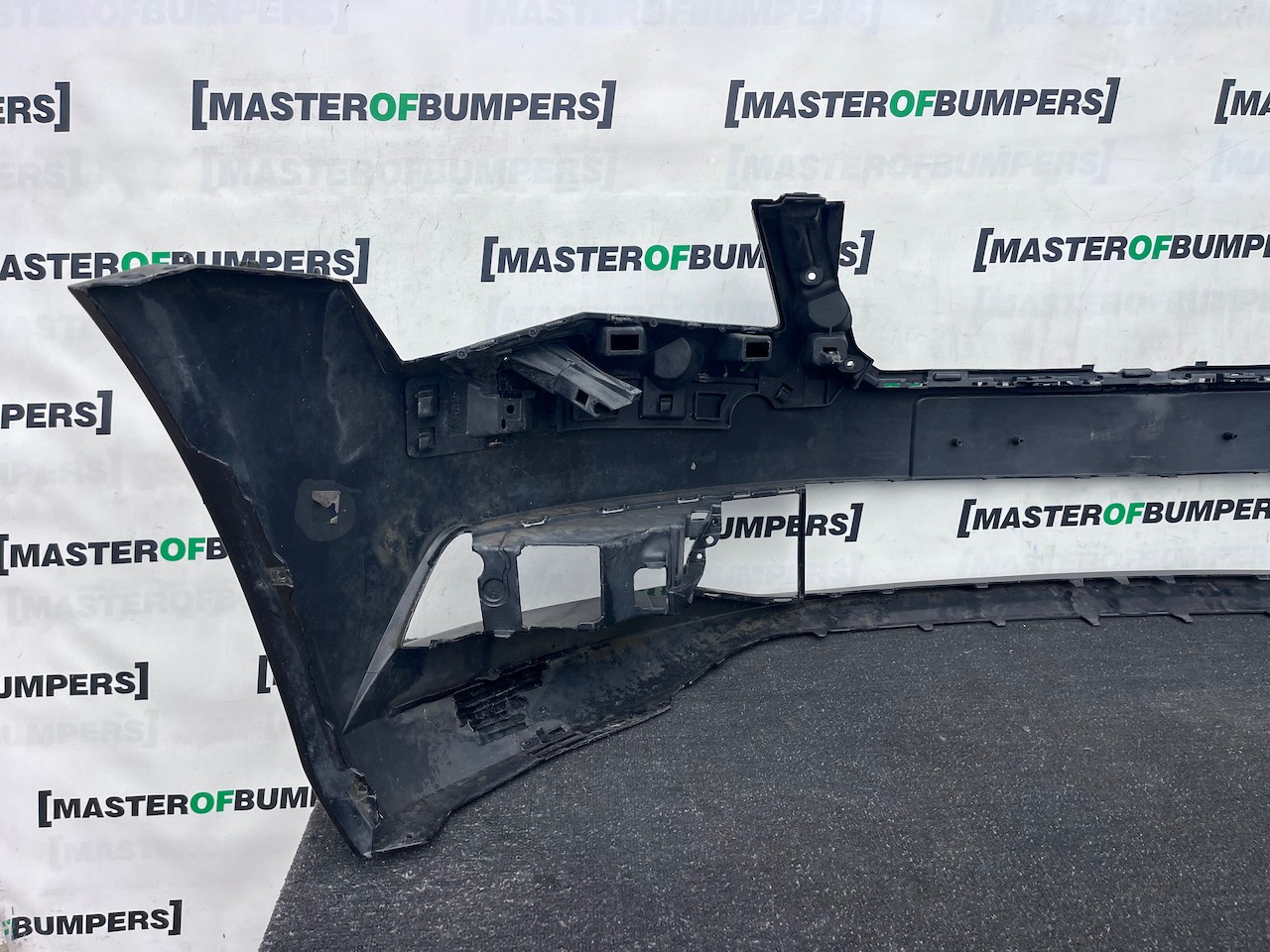 Skoda Superb Salon Estat Mk3 2015-2019 Front Bumper No Pdc + Jets Genuine [s747]