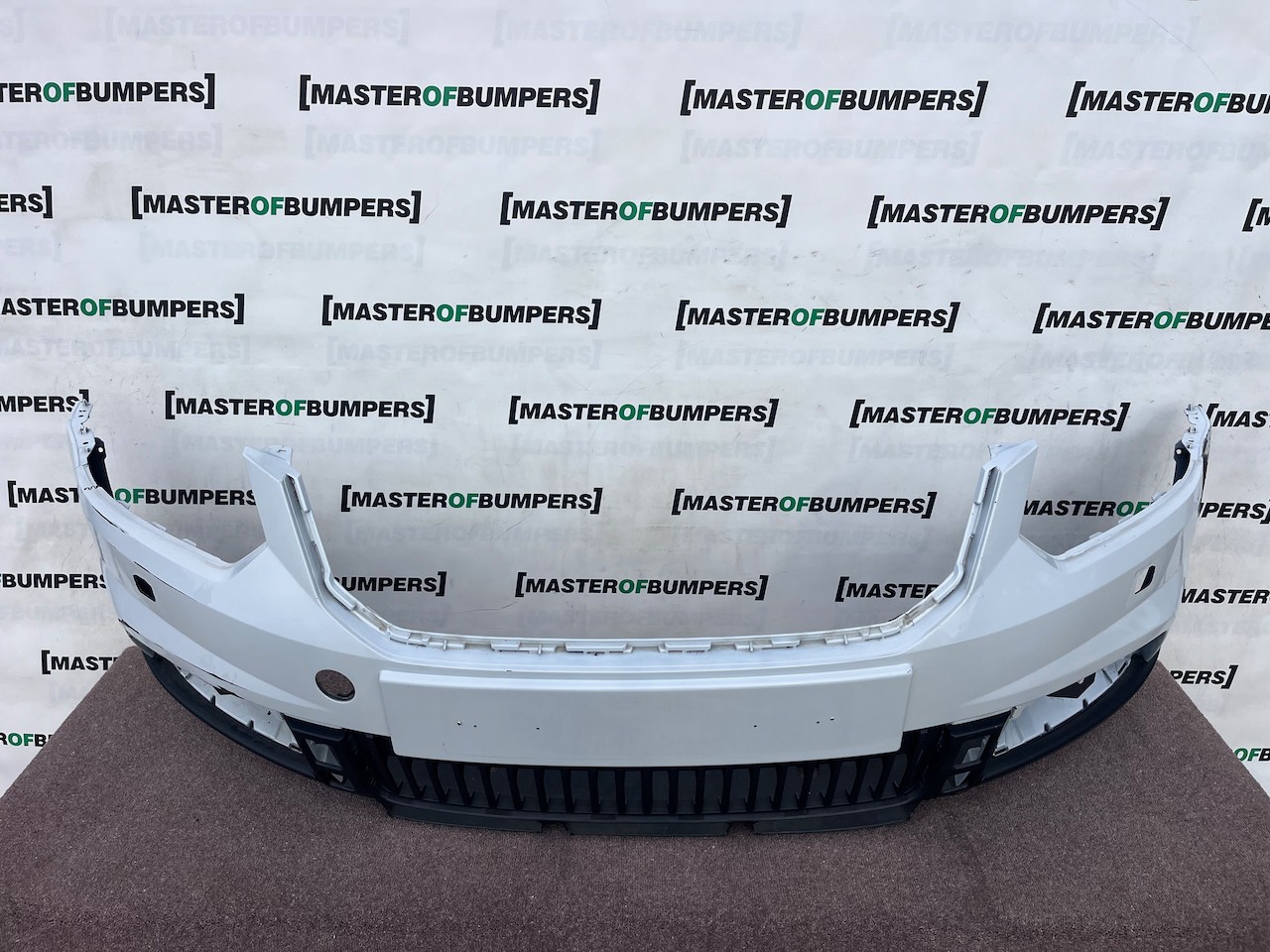 Skoda Yeti Outdoor Mk1 Lift 2014-2018 Front Bumper No Pdc Jets Genuine [s749]