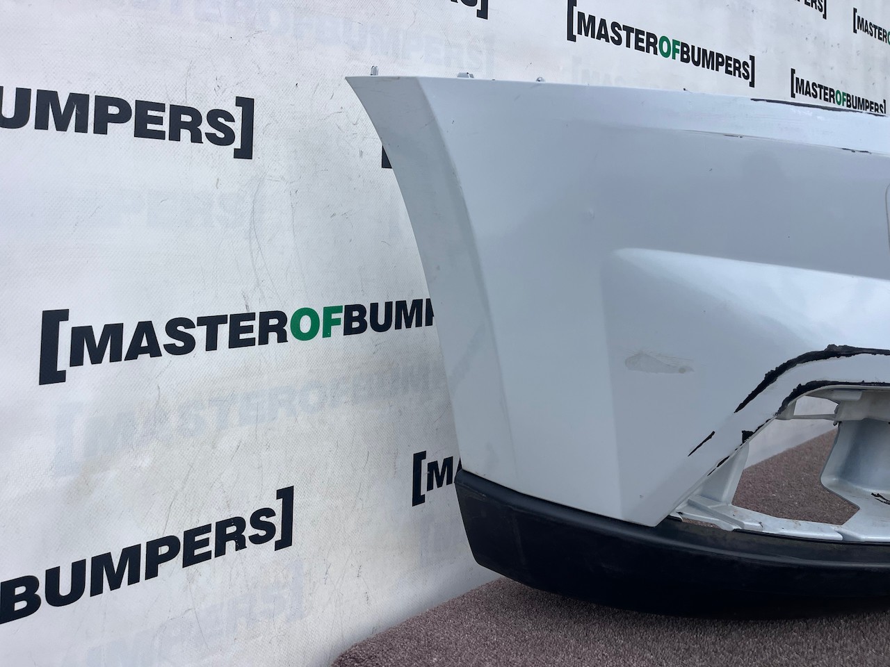 Skoda Yeti Outdoor Mk1 Lift 2014-2018 Front Bumper No Pdc Jets Genuine [s749]