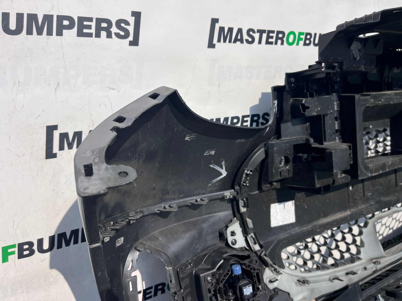 Smart Eq Fortwo Premium Pulse 2020-2025 Front Bumper + Fog Lights Genuine [e232]