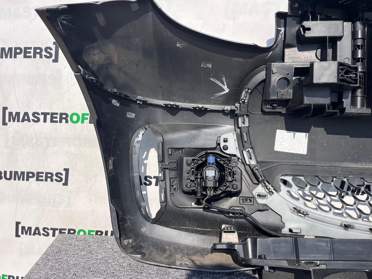 Smart Eq Fortwo Premium Pulse 2020-2025 Front Bumper + Fog Lights Genuine [e232]