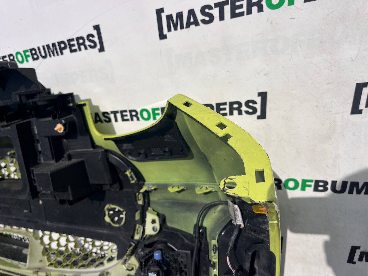 Smart Eq Fortwo Premium Pulse 2020-2025 Front Bumper + Fog Lights Genuine [e235]