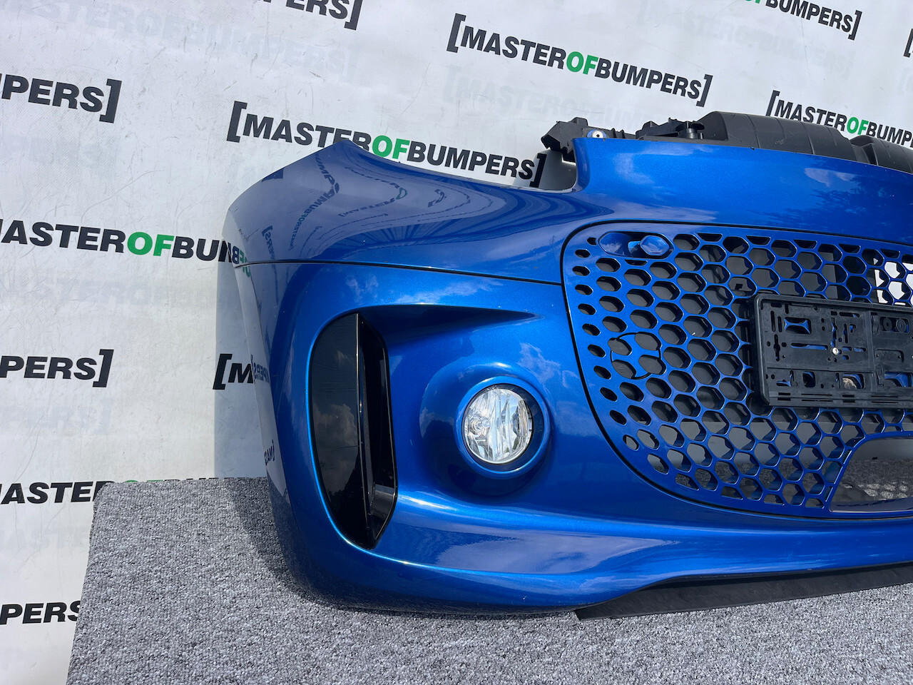 Smart Eq Fortwo Premium Pulse 2020-2025 Front Bumper + Fog Lights Genuine [e233]