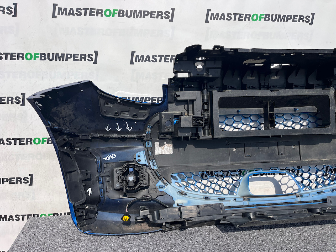 Smart Eq Fortwo Premium Pulse 2020-2025 Front Bumper + Fog Lights Genuine [e233]