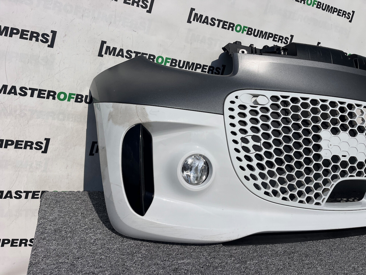 Smart Eq Fortwo Premium Pulse 2020-2025 Front Bumper + Fog Lights Genuine [e231]