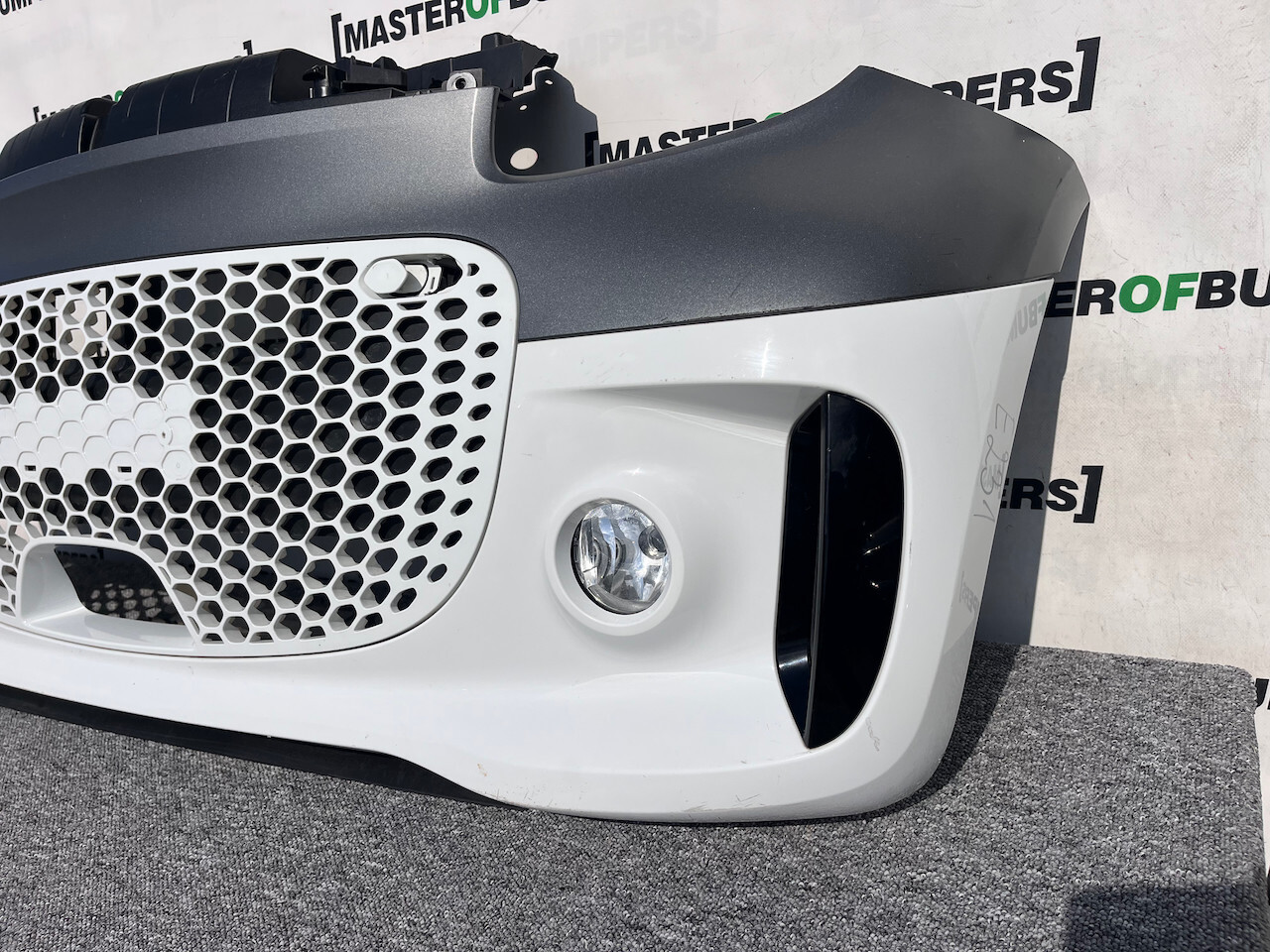 Smart Eq Fortwo Premium Pulse 2020-2025 Front Bumper + Fog Lights Genuine [e231]