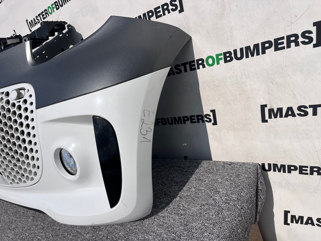 Smart Eq Fortwo Premium Pulse 2020-2025 Front Bumper + Fog Lights Genuine [e231]