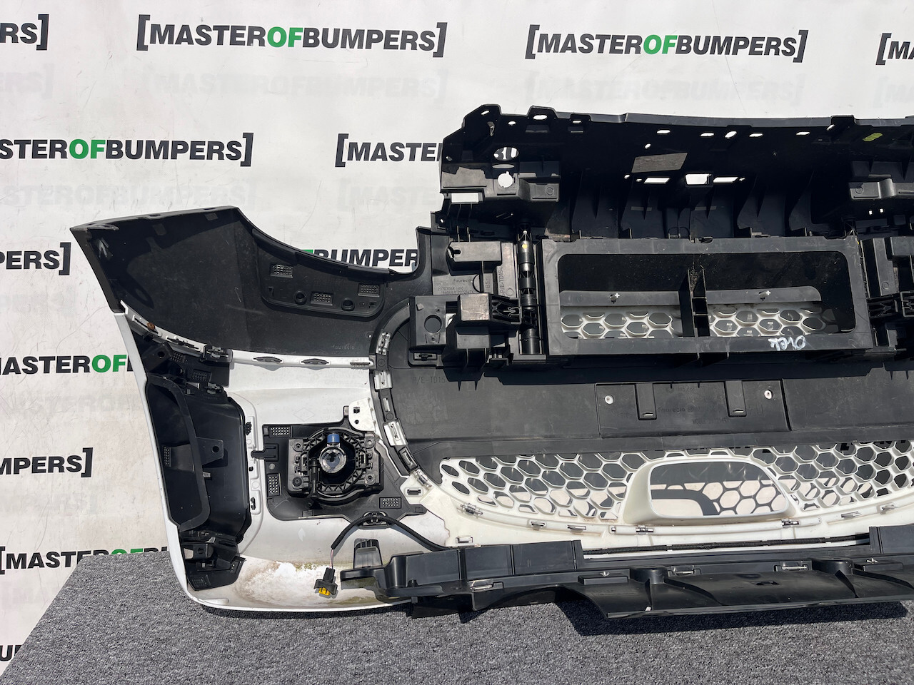 Smart Eq Fortwo Premium Pulse 2020-2025 Front Bumper + Fog Lights Genuine [e231]