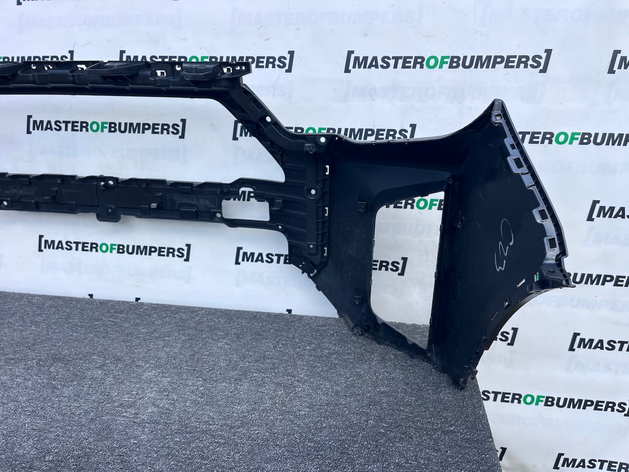 Ssangyong Musso Pick Up Saracen 2022-2025 Front Bumper 6 Pdc Genuine [p635]