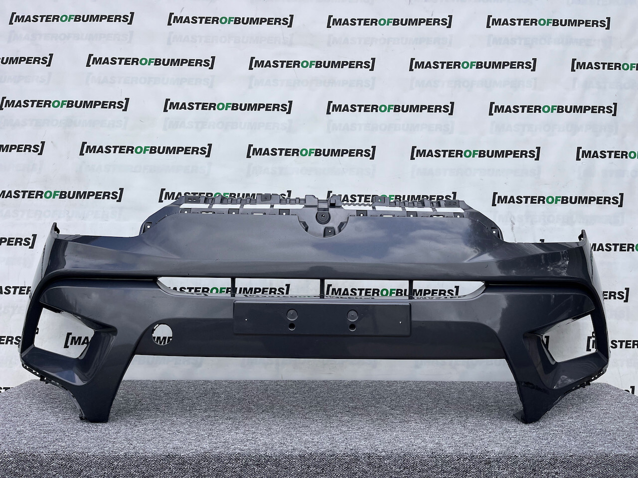 Ssangyong Tivoli Elx Ultimate 2015-2018 Front Bumper No Pdc Genuine [p458]
