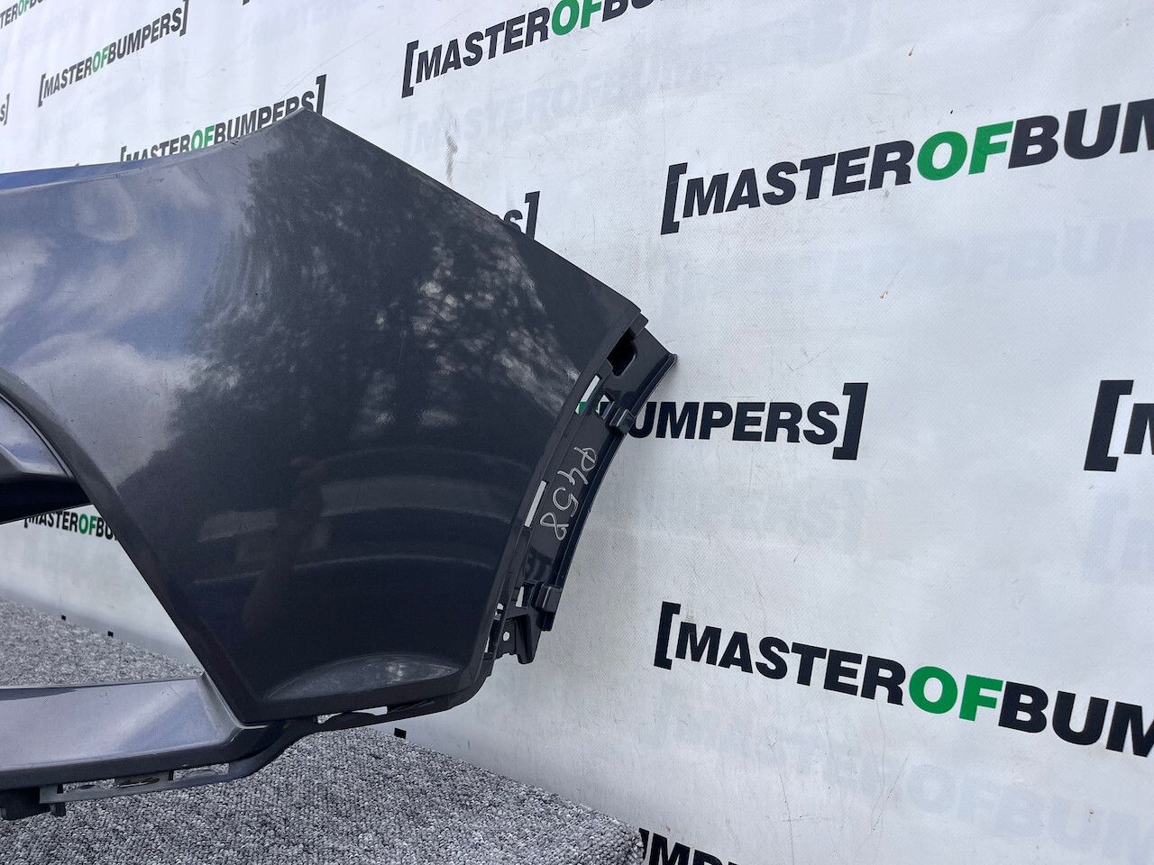 Ssangyong Tivoli Elx Ultimate 2015-2018 Front Bumper No Pdc Genuine [p458]