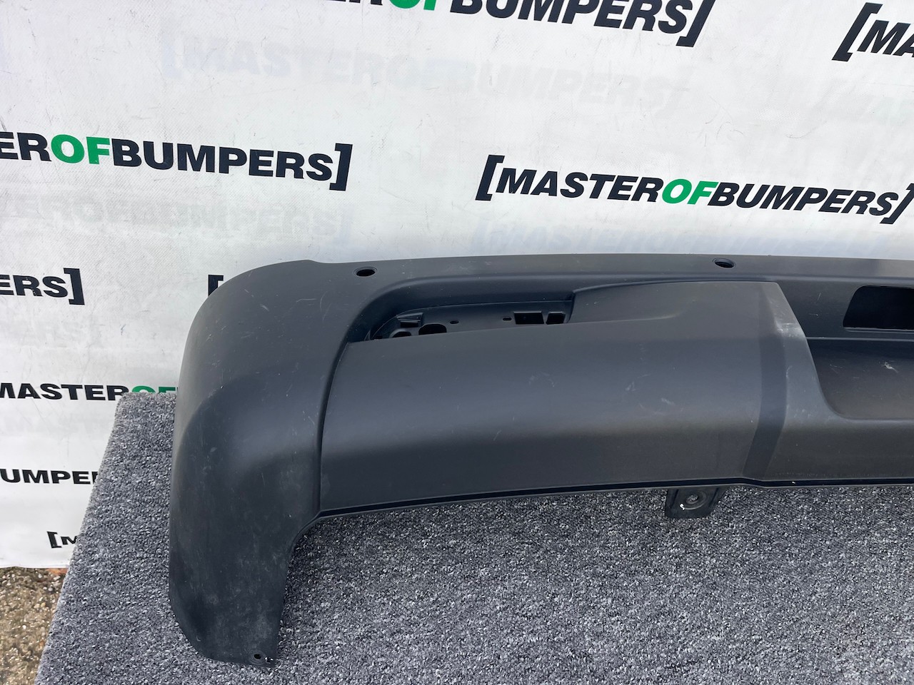 Ssangyong Musso Double Cabin Pick Up 2019-2023 Rear Bumper 4 Pdc Genuine [x73]