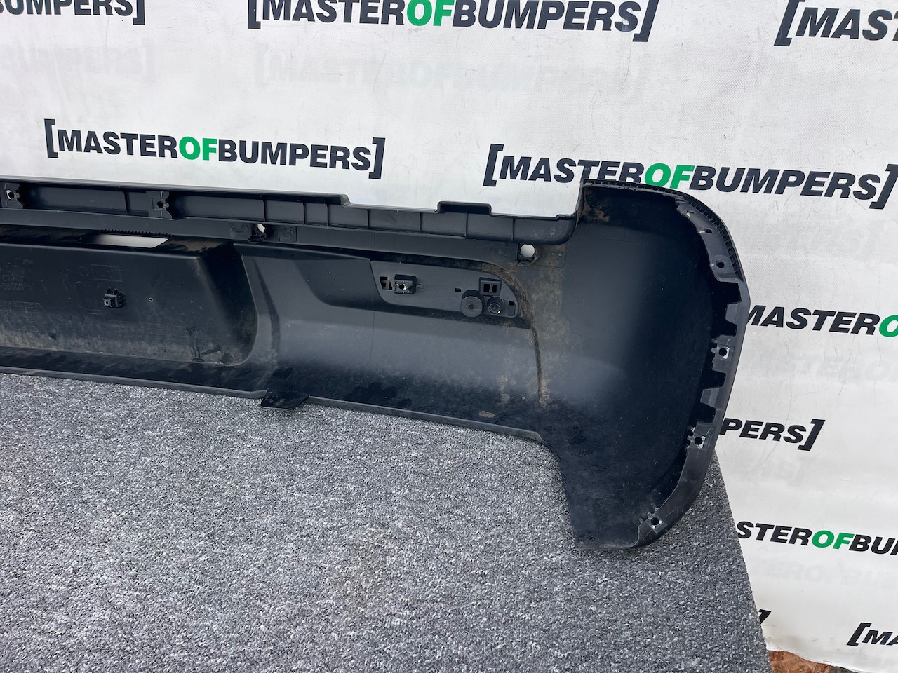Ssangyong Musso Double Cabin Pick Up 2019-2023 Rear Bumper 4 Pdc Genuine [x73]