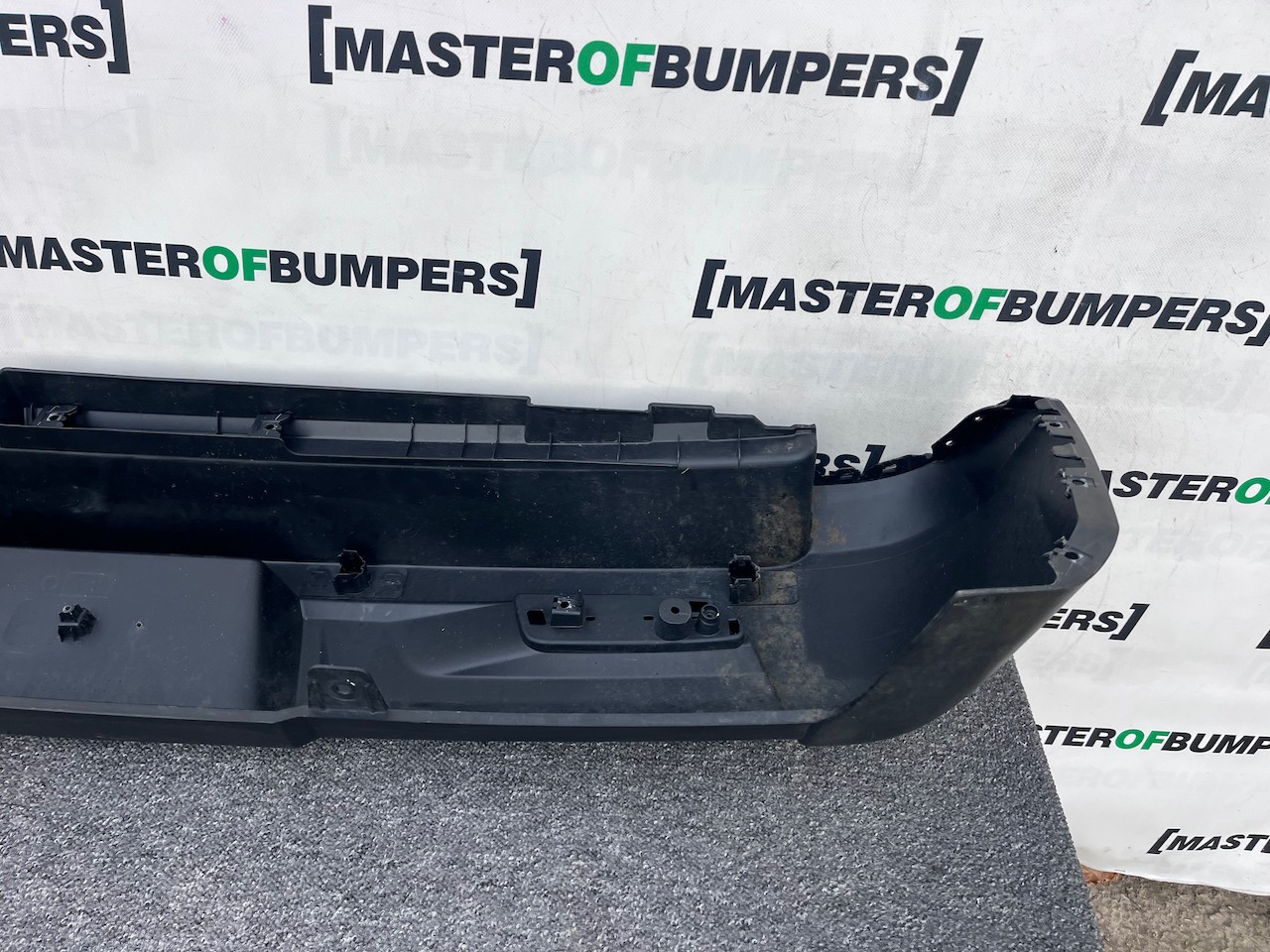Ssangyong Musso Double Cabin Pick Up 2019-2023 Rear Bumper 4 Pdc Genuine [x73]