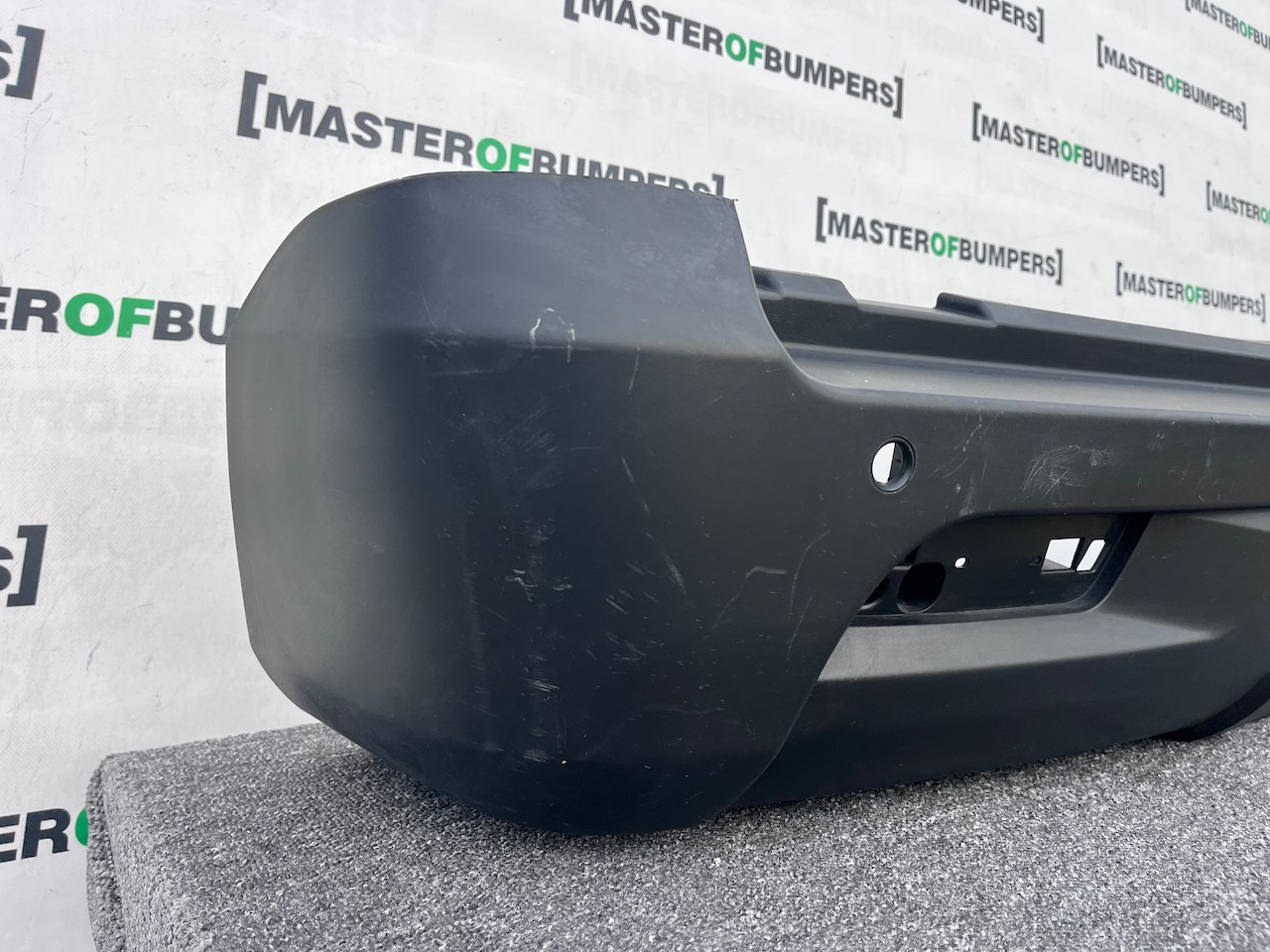 Ssangyong Musso Double Cabin Pick Up 2019-2023 Rear Bumper 4 Pdc Genuine [x73]